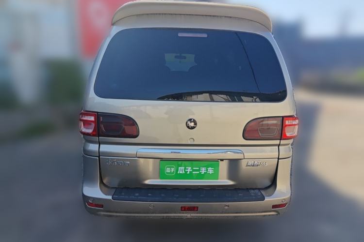Used FORTHING Lingzhi 2023 M5L 1.6L Base Model 7 Seats Rear