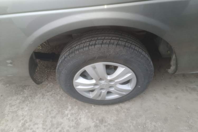 Used FORTHING Lingzhi 2023 M5L 1.6L Base Model 5 Seats Right Rear Wheel Hub