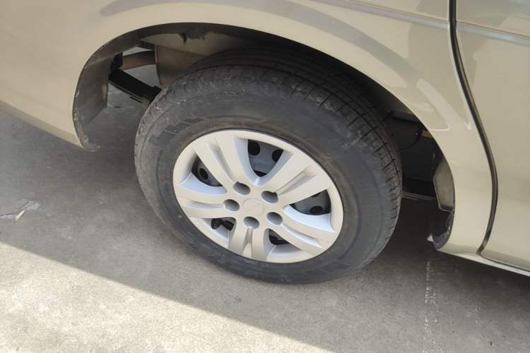 Used FORTHING Lingzhi 2023 M5 1.6L Comfort Edition 7-Seater Right Rear Wheel Hub