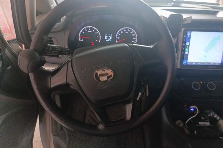 Used FORTHING Lingzhi 2023 V3 1.6L Base Model 2 Seats Steering Wheel