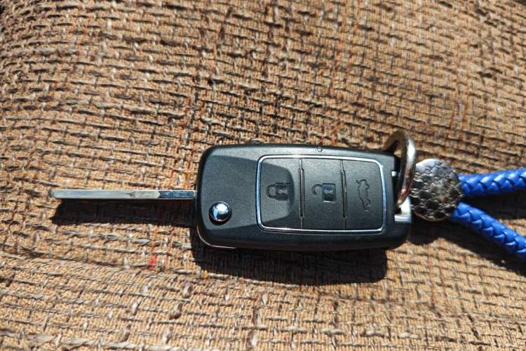 Used FORTHING Lingzhi 2023 M5L 1.6L Base Model 7 Seats Vehicle Key