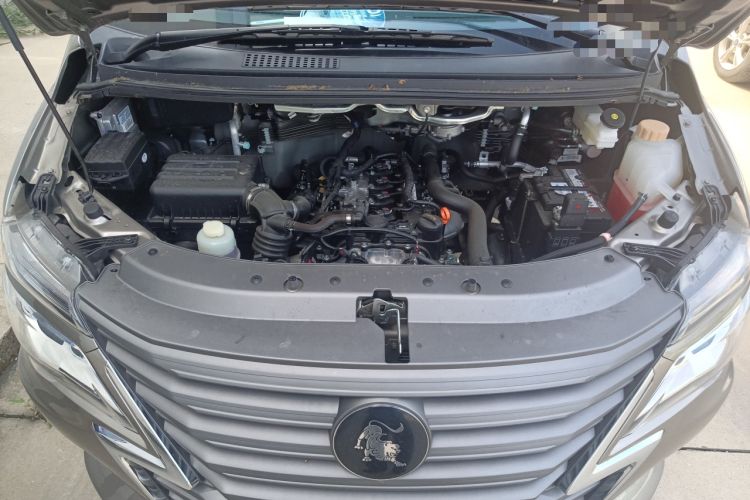 Used FORTHING Lingzhi 2023 M5 1.6L Practical Model 5 Seats Engine Bay
