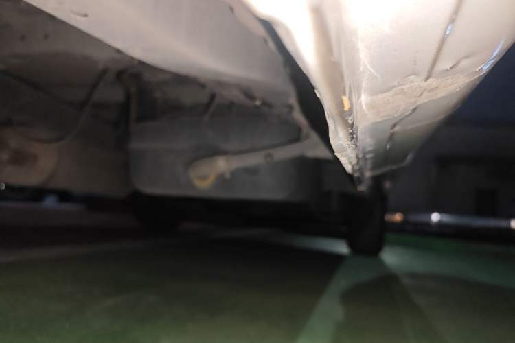 Used FORTHING Lingzhi 2023 M5L 1.6L Comfort Edition 7-Seater Chassis Front Left