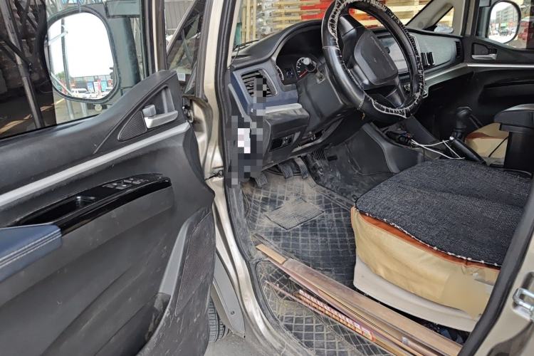 Used FORTHING Lingzhi 2023 M5L 1.6L Base Model 5 Seats Driver Seat