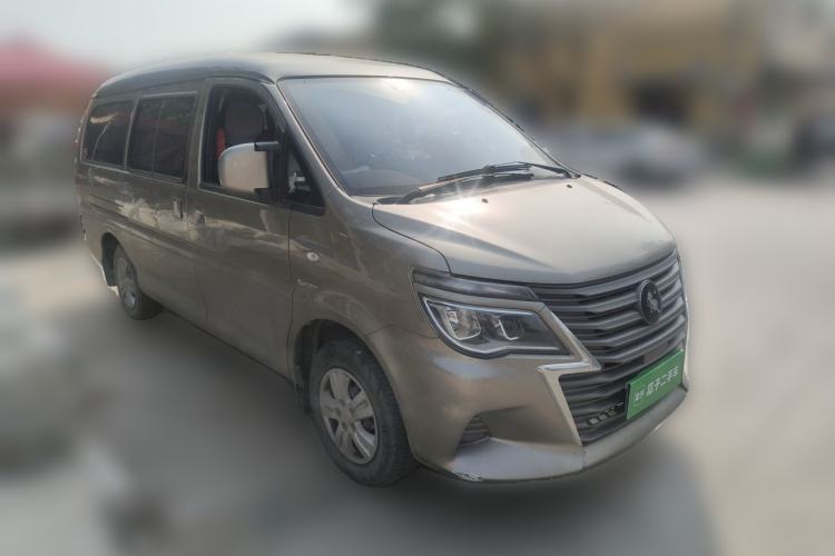 Used FORTHING Lingzhi 2023 M5L 1.6L Base Model 7 Seats Front Right 45 Deg