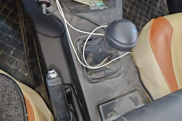 Used FORTHING Lingzhi 2023 M5L 1.6L Base Model 5 Seats Gear Lever