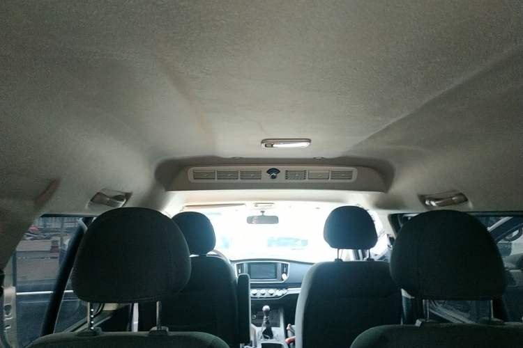 Used FORTHING Lingzhi 2023 M5L 1.6L Comfort Edition 7-Seater Headliner