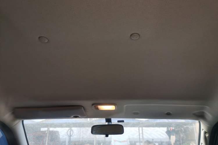 Used FORTHING Lingzhi 2023 M5 1.6L Practical Model 5 Seats Headliner