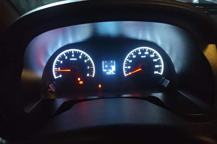 Used FORTHING Lingzhi 2023 M5L 1.6L Comfort Edition 7-Seater Instrument Cluster