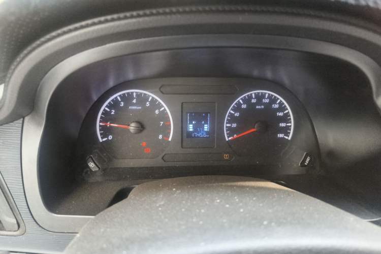 Used FORTHING Lingzhi 2023 M5L 1.6L Base Model 7 Seats Instrument Cluster