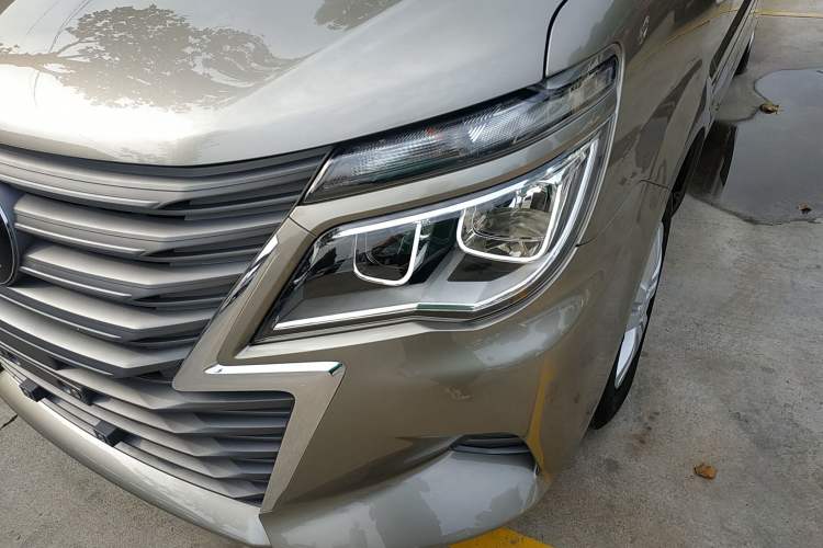 Used FORTHING Lingzhi 2023 M5L 1.6L Comfort Edition 7-Seater Left Front Headlight