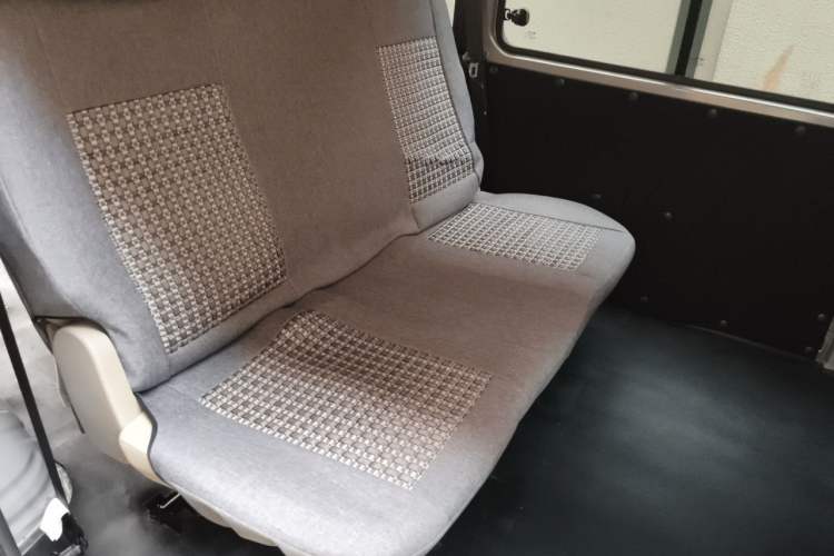 Used FORTHING Lingzhi 2023 M5L 1.6L Base Model 5 Seats Left Rear Seat