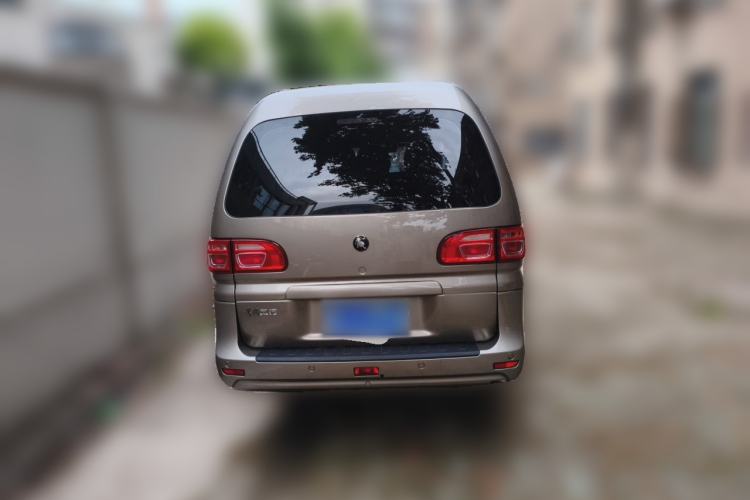 Used FORTHING Lingzhi 2023 M5L 1.6L Base Model 5 Seats Rear