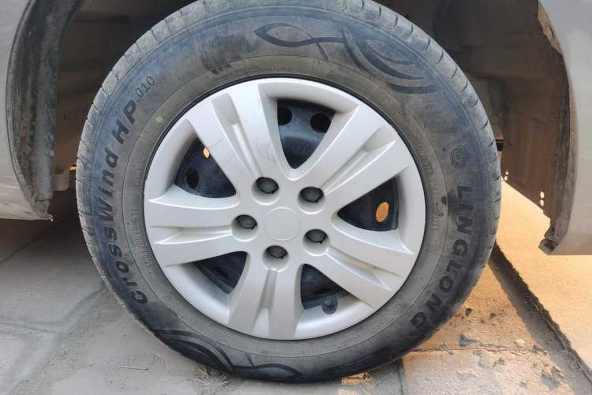 Used FORTHING Lingzhi 2023 M5 1.6L Practical Model 5 Seats Right Front Wheel Hub