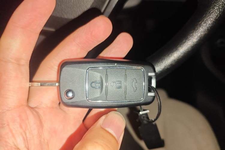 Used FORTHING Lingzhi 2023 M5L 1.6L Comfort Edition 7-Seater Vehicle Key