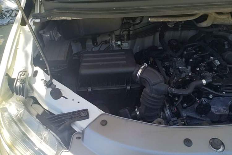 Used FORTHING Lingzhi 2023 M5L 1.6L Base Model 7 Seats Engine Bay Right
