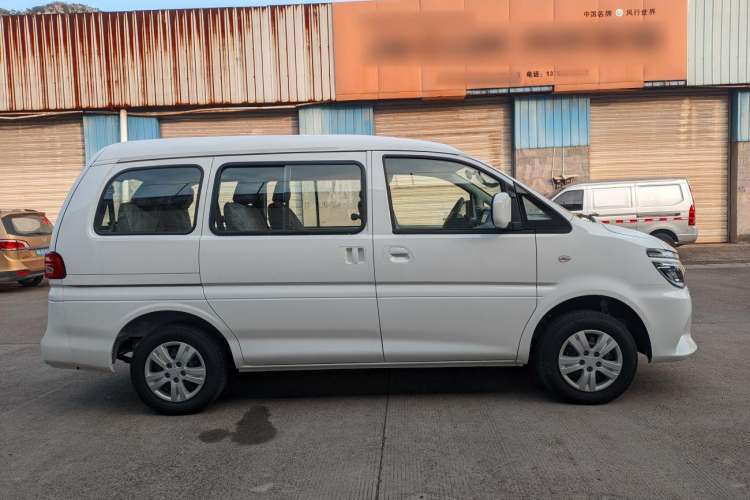 Used FORTHING Lingzhi 2023 M5 1.6L Comfort Edition 7-Seater Exterior 3