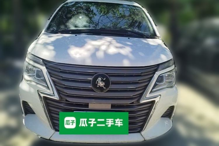 Used FORTHING Lingzhi 2023 M5L 1.6L Base Model 7 Seats Front