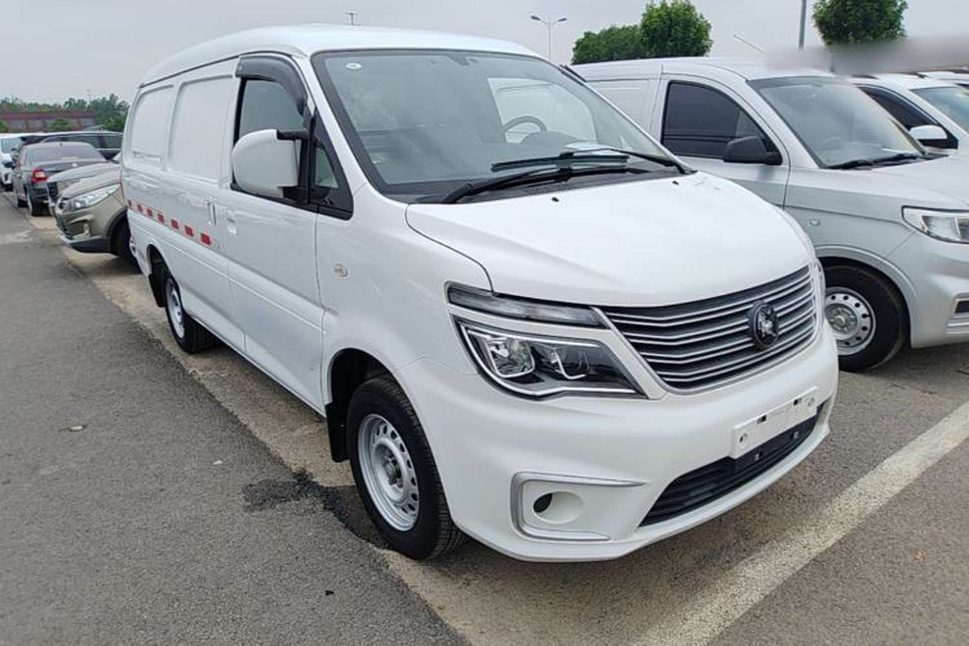 Used FORTHING Lingzhi 2023 V3 1.6L Base Model 2 Seats Front Right 45 Deg