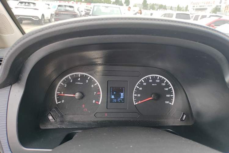 Used FORTHING Lingzhi 2023 V3 1.6L Base Model 2 Seats Instrument Cluster