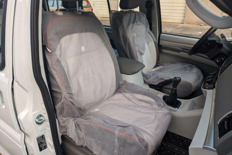 Used FORTHING Lingzhi 2023 M5 1.6L Comfort Edition 7-Seater Interior 4