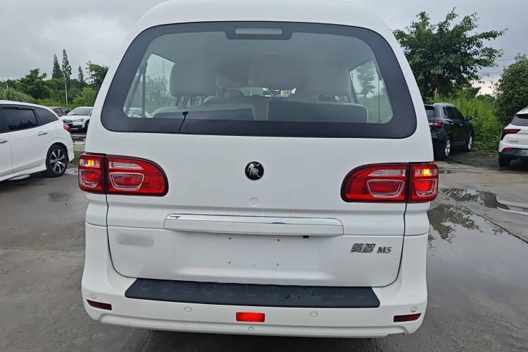 Used FORTHING Lingzhi 2023 M5L 1.6L Base Model 7 Seats Rear