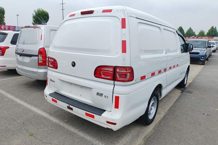 Used FORTHING Lingzhi 2023 V3 1.6L Base Model 2 Seats Rear Right 45 Deg
