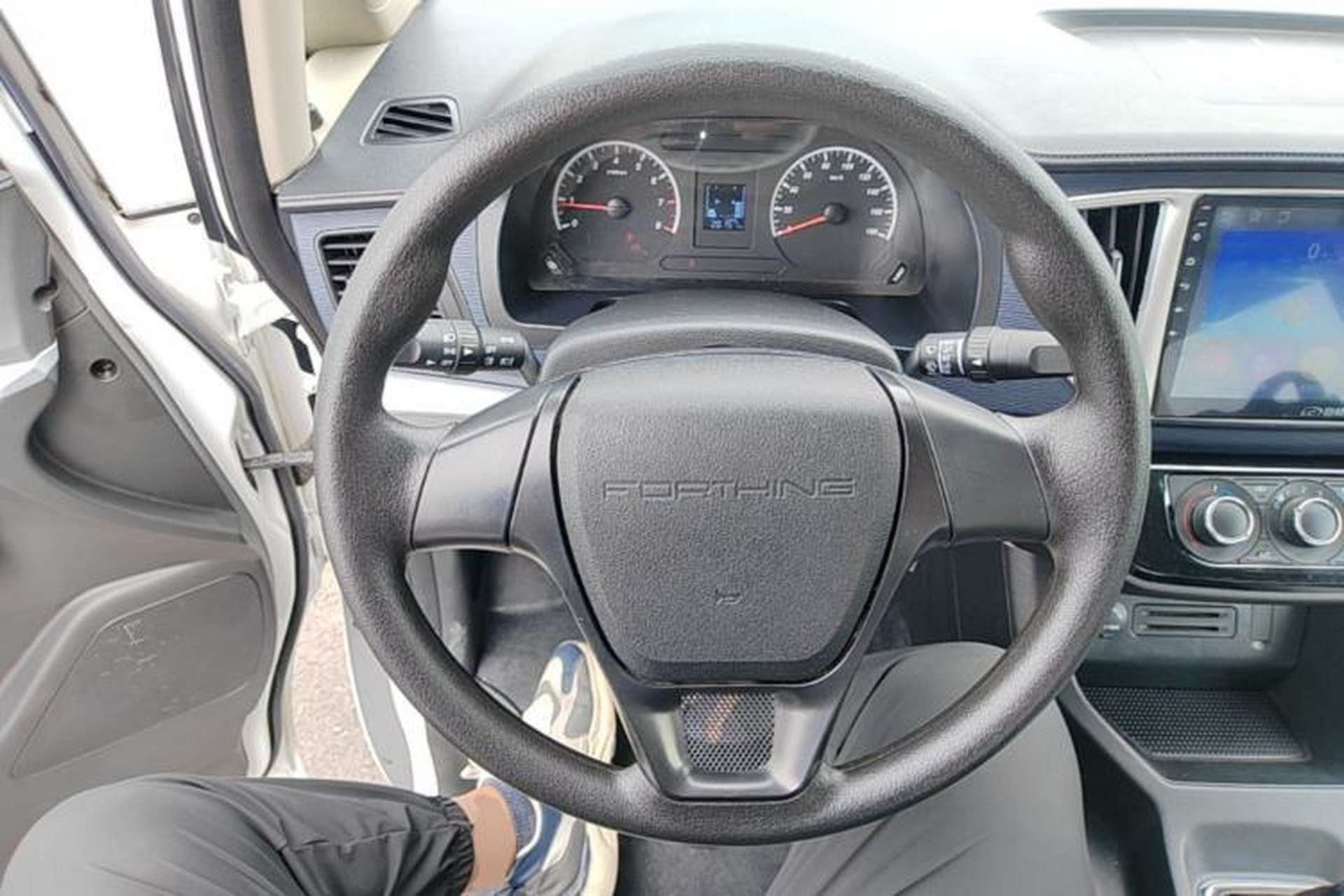 Used FORTHING Lingzhi 2023 V3 1.6L Base Model 2 Seats Steering Wheel