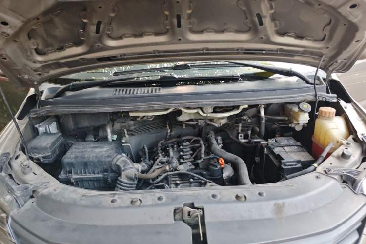Used FORTHING Lingzhi 2023 M5 1.6L Comfort Edition 7-Seater Engine Bay