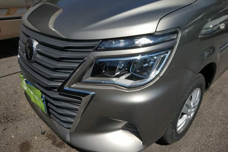 Used FORTHING Lingzhi 2023 M5 1.6L Practical Model 5 Seats Left Front Headlight