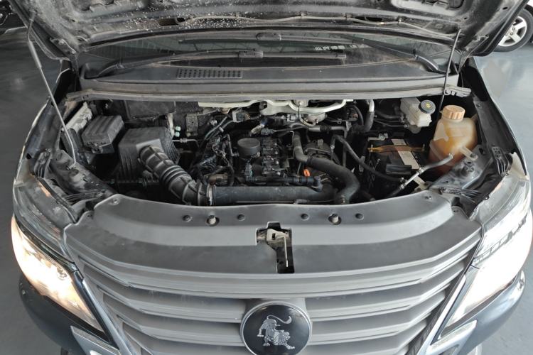 Used FORTHING Lingzhi 2024 M5L 1.5T Manual Comfort 7-Seater Engine Bay