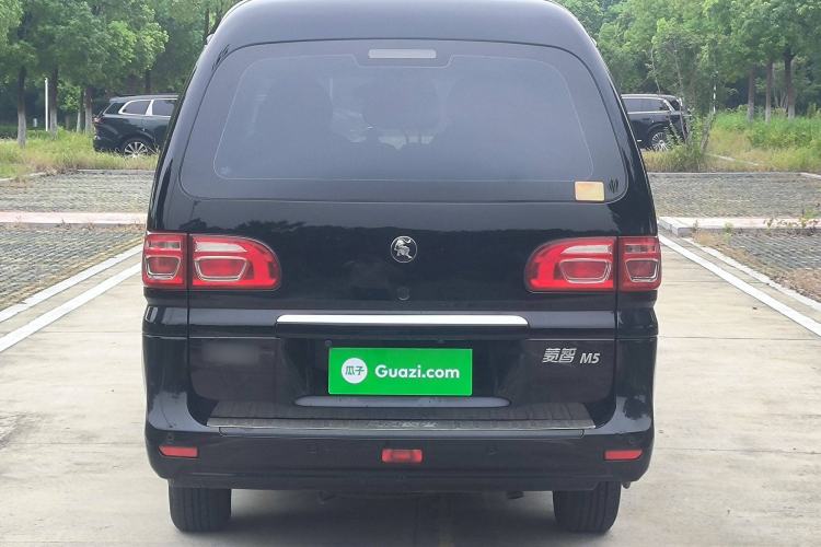 Used FORTHING Lingzhi 2024 M5L 1.5T Manual Comfort 7-Seater Exterior 4