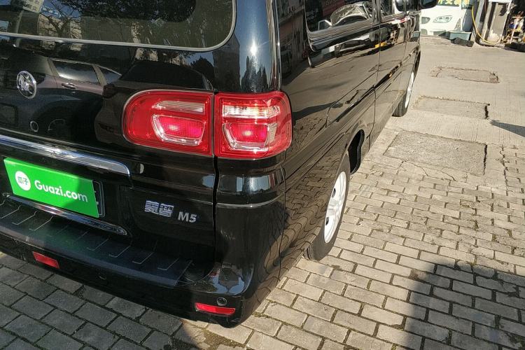 Used FORTHING Lingzhi 2024 M5L 1.5T Manual Base Model 7 Seats Exterior 6