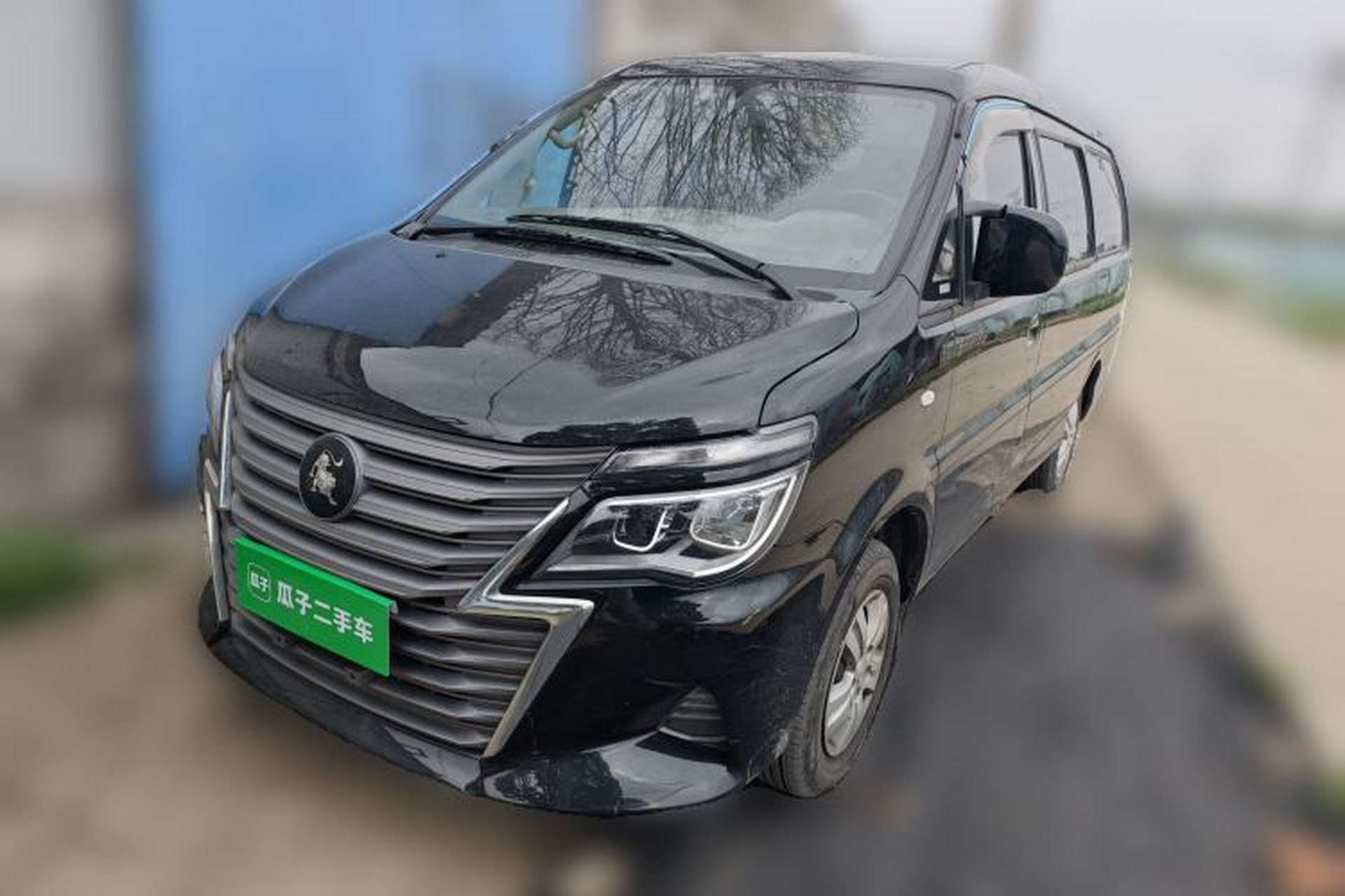 Used FORTHING Lingzhi 2024 M5L 1.5T Manual Base Model 7 Seats Front Left 45 Deg