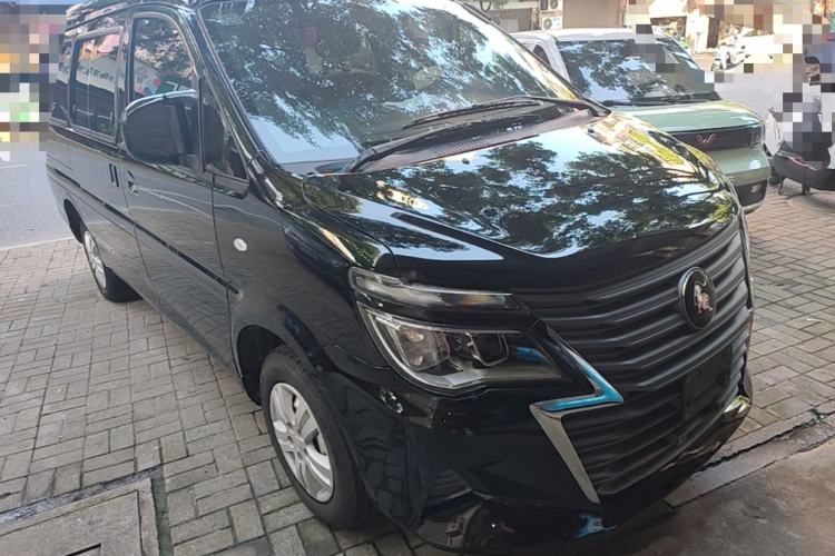 Used FORTHING Lingzhi 2024 M5L 1.5T Manual Base Model 7 Seats Front Right 45 Deg