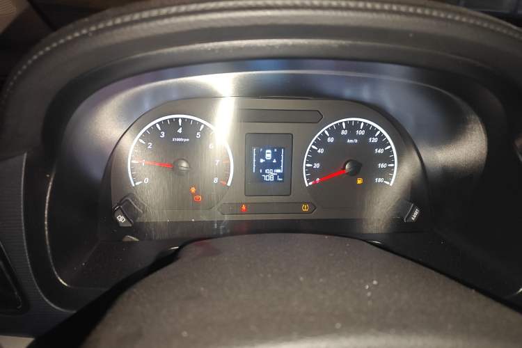 Used FORTHING Lingzhi 2024 M5L 1.5T Manual Base Model 7 Seats Instrument Cluster