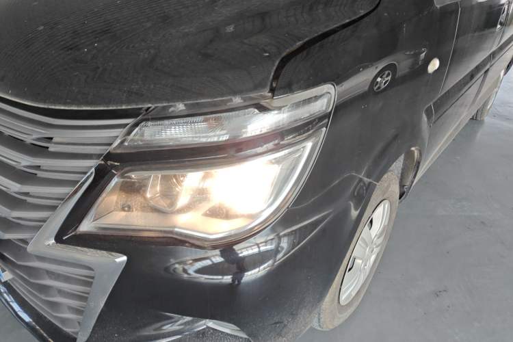 Used FORTHING Lingzhi 2024 M5L 1.5T Manual Comfort 7-Seater Left Front Headlight