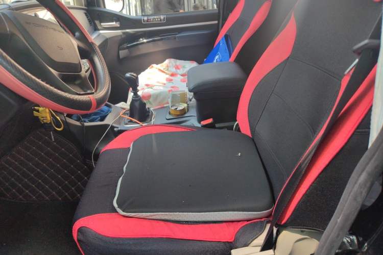 Used FORTHING Lingzhi 2024 M5L 1.5T Manual Comfort 7-Seater Left Front Seat