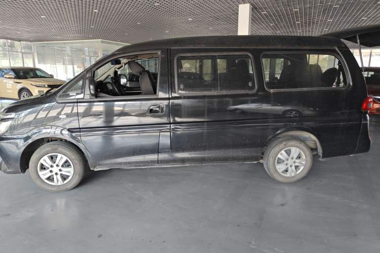 Used FORTHING Lingzhi 2024 M5L 1.5T Manual Comfort 7-Seater Left Side
