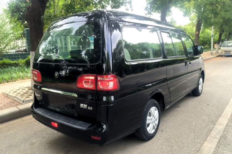 Used FORTHING Lingzhi 2024 M5L 1.5T Manual Base Model 7 Seats Rear Right 45 Deg
