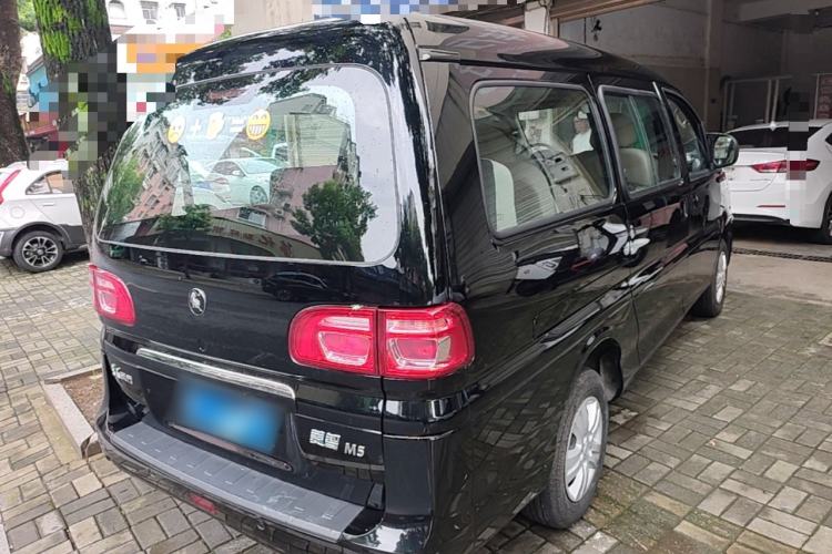 Used FORTHING Lingzhi 2024 M5L 1.5T Manual Base Model 7 Seats Rear Right 45 Deg