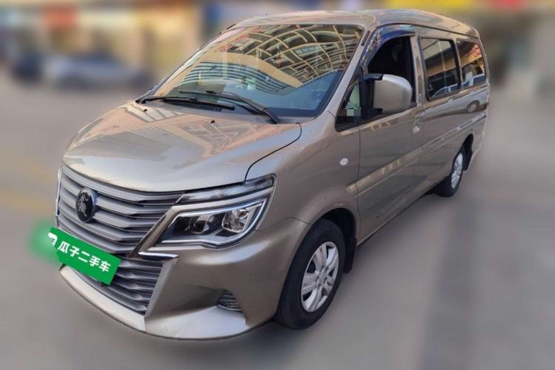 Used FORTHING Lingzhi 2024 M5L 1.5T Manual Base Model 7 Seats Front Left 45 Deg