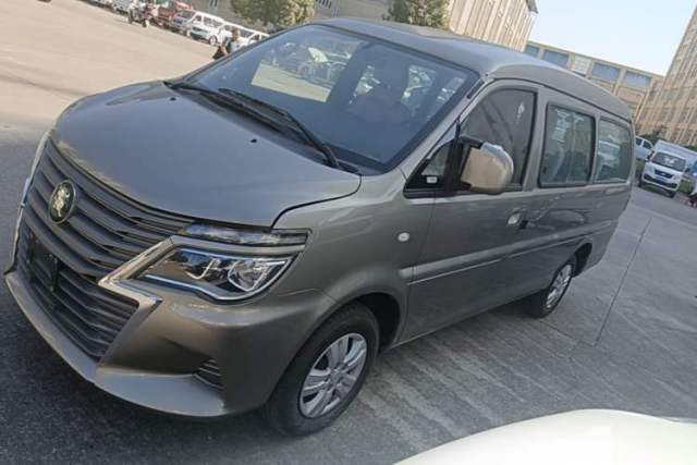 Used FORTHING Lingzhi 2024 M5L 1.5T Manual Base Model 7 Seats