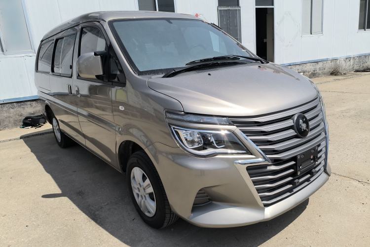 Used FORTHING Lingzhi 2024 M5L 1.5T Manual Base Model 7 Seats Front Right 45 Deg