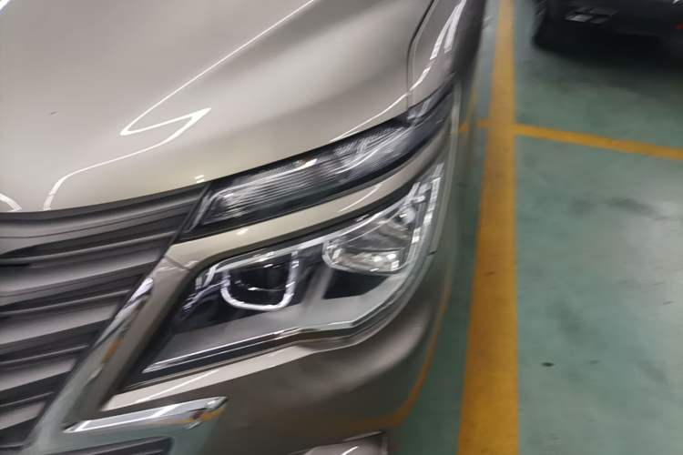 Used FORTHING Lingzhi 2024 M5L 1.5T Manual Comfort 7-Seater Left Front Headlight