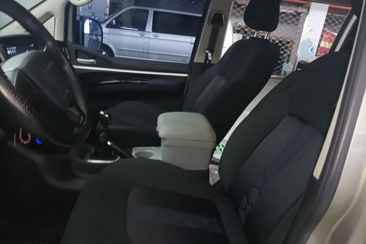 Used FORTHING Lingzhi 2024 M5L 1.5T Manual Comfort 7-Seater Left Front Seat