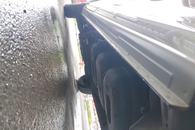 Used FORTHING Lingzhi 2024 M5L 1.5T Manual Comfort 7-Seater Left Side Sill