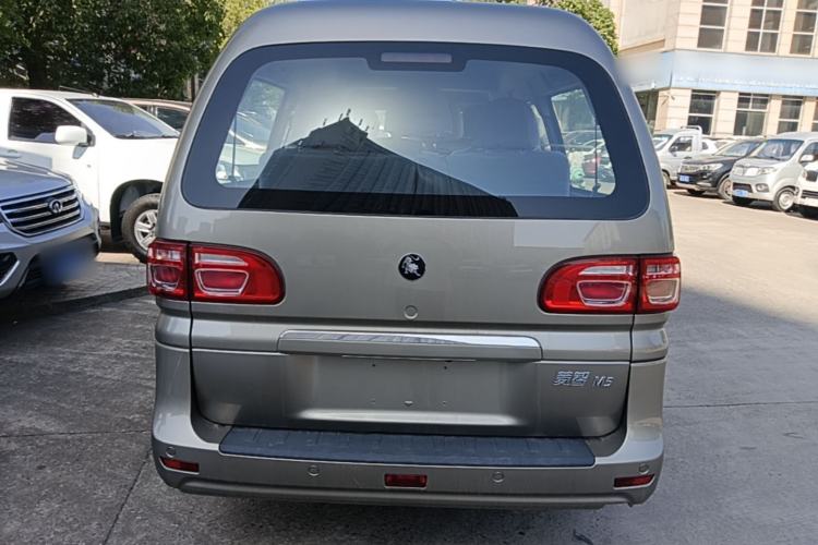 Used FORTHING Lingzhi 2024 M5L 1.5T Manual Base Model 7 Seats Rear