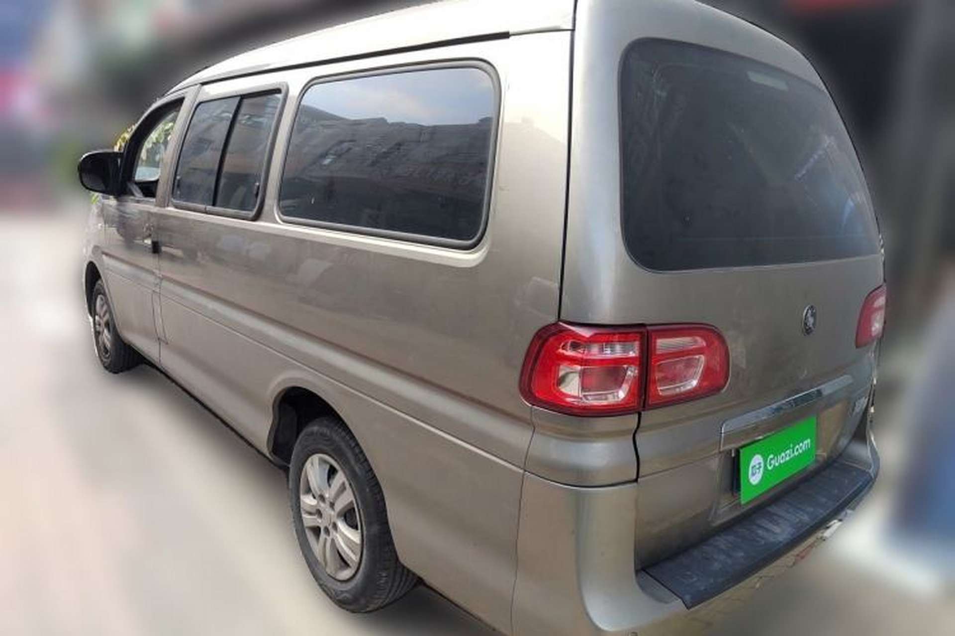 Used FORTHING Lingzhi 2024 M5L 1.5T Manual Base Model 7 Seats Rear Left 45 Deg
