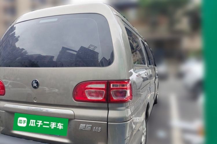 Used FORTHING Lingzhi 2024 M5L 1.5T Manual Base Model 7 Seats Rear Right 45 Deg